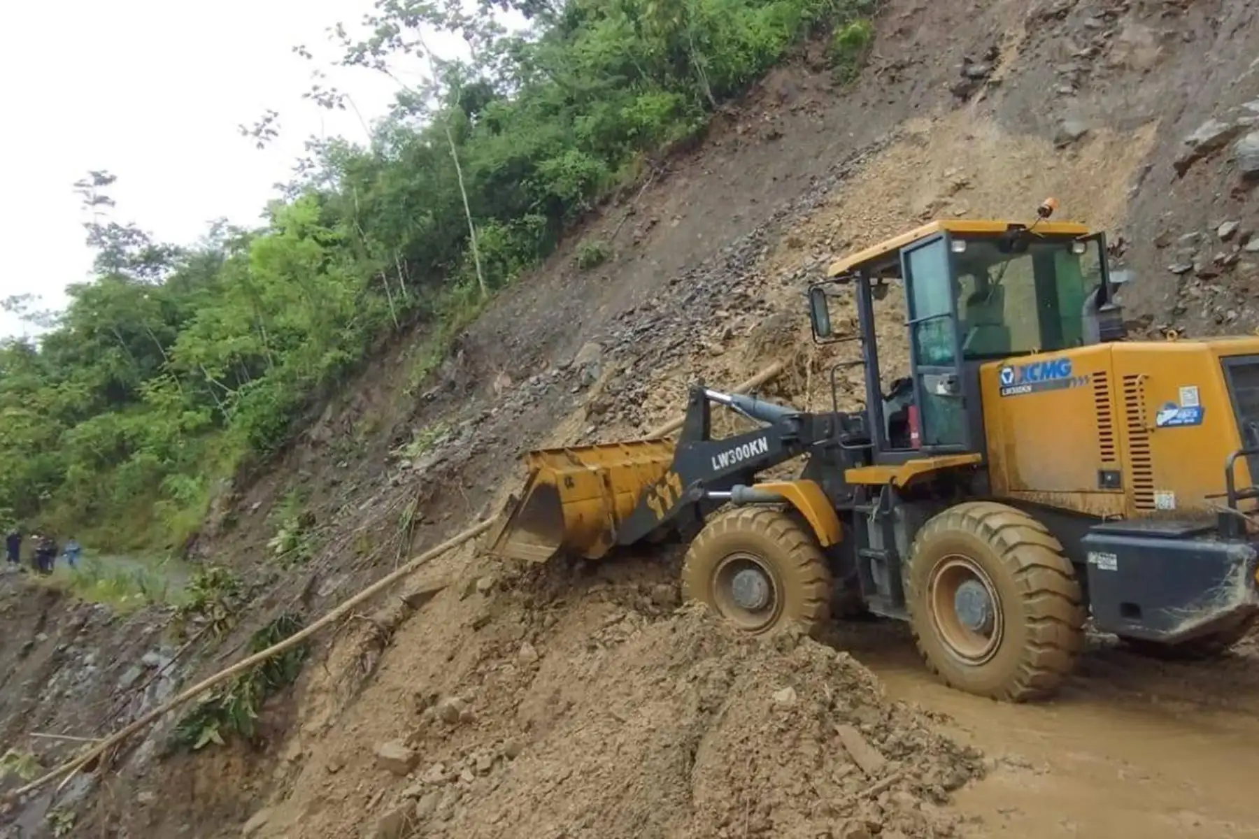 El desborde de las cuencas Lacco Llavero, Chapo y Chirumbia inundó viviendas y campos de cultivo en sectores de Quellouno, en Cusco. No se reportan víctimas, pero sí daños a la producción agrícola y a bienes de las familias afectadas. Foto: Difusión