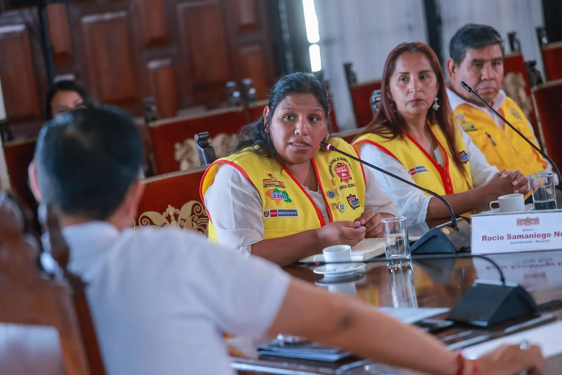 Hoy, el presidente de la república, José Jerí, se reunió con representantes de las Juntas Vecinales de Seguridad Ciudadana para escucharlos y seguir construyendo soluciones juntos. Un encuentro donde se lograron acuerdos importantes para fortalecer su trabajo y el rol fundamental que cumplen en la seguridad de nuestros barrios. Foto: ANDINA/Prensa Presidencia