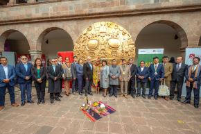 La ceremonia protocolar de inicio de actividades de Ayllu Verde se llevó a cabo en el Centro de Convenciones de la Municipalidad Provincial del Cusco. Foto: Unesco