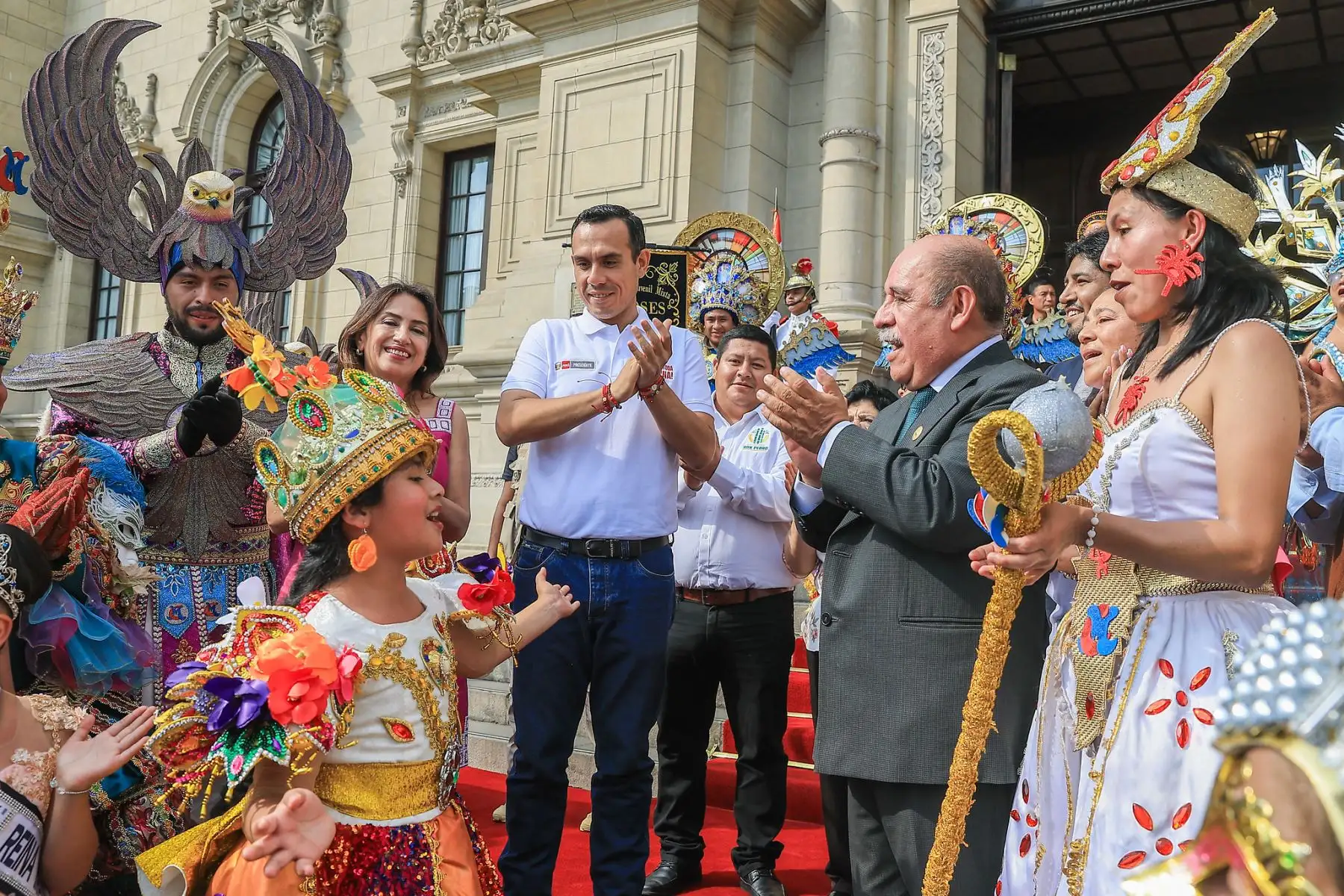 Presidente José Jerí recibe en el patio de Palacio de Gobierno a representantes del carnaval de Cajamarca 2026. Foto: ANDINA/Prensa Presidencia