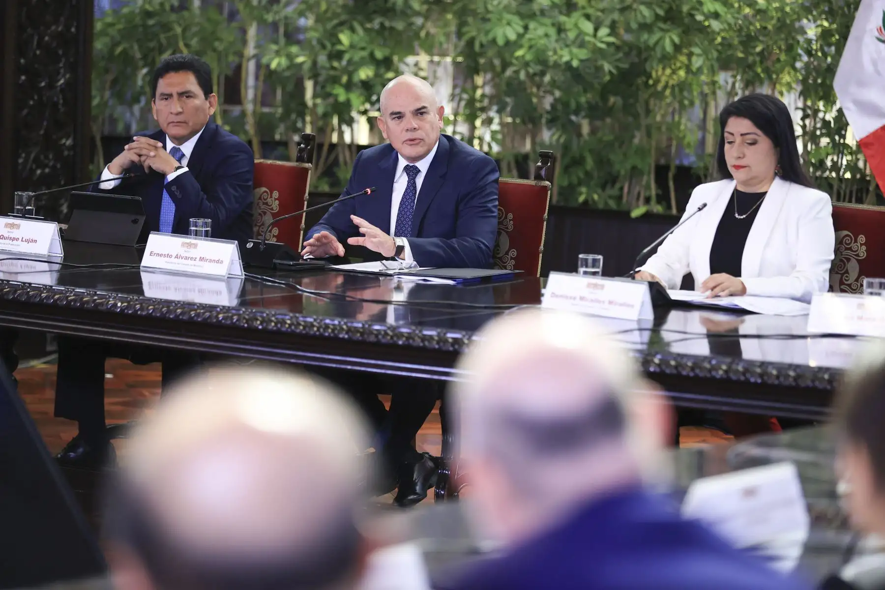 "Queremos escuchar a quienes representan el emprendimiento en el Perú", enfatizó el jefe del Gabinete Ministerial ante representantes de la Confiep, SNI y ADEX. Foto: ANDINA/Jhonel Rodríguez