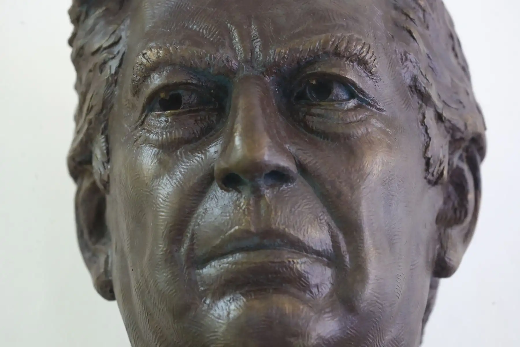 El homenaje se desarrolló en el marco del primer aniversario de la partida del Nobel de Literatura, figura clave de la narrativa contemporánea en lengua española.
Foto: ANDINA/Verónica Calderón Zúñiga