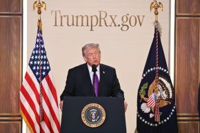 La iniciativa busca ofrecer precios reducidos mediante la eliminación de intermediarios en la cadena de distribución., explicó el presidente Donald Trump. Foto: AFP