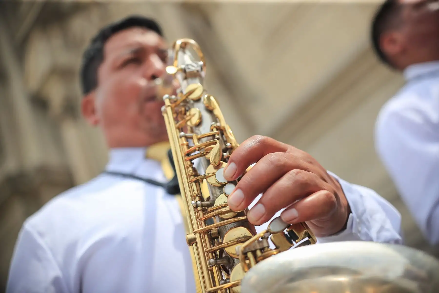 El presidente de la república, José Jerí, junto al congresista Illich López, participó en el lanzamiento de la Ruta del Huaylarsh Wanka 2026, un circuito cultural y festivo impulsado desde Junín que busca revalorar y difundir el huaylarsh, danza ancestral declarada Patrimonio Cultural de la Nación, como símbolo de identidad, alegría y tradición viva del país. Foto: ANDINA/Prensa Presidencia