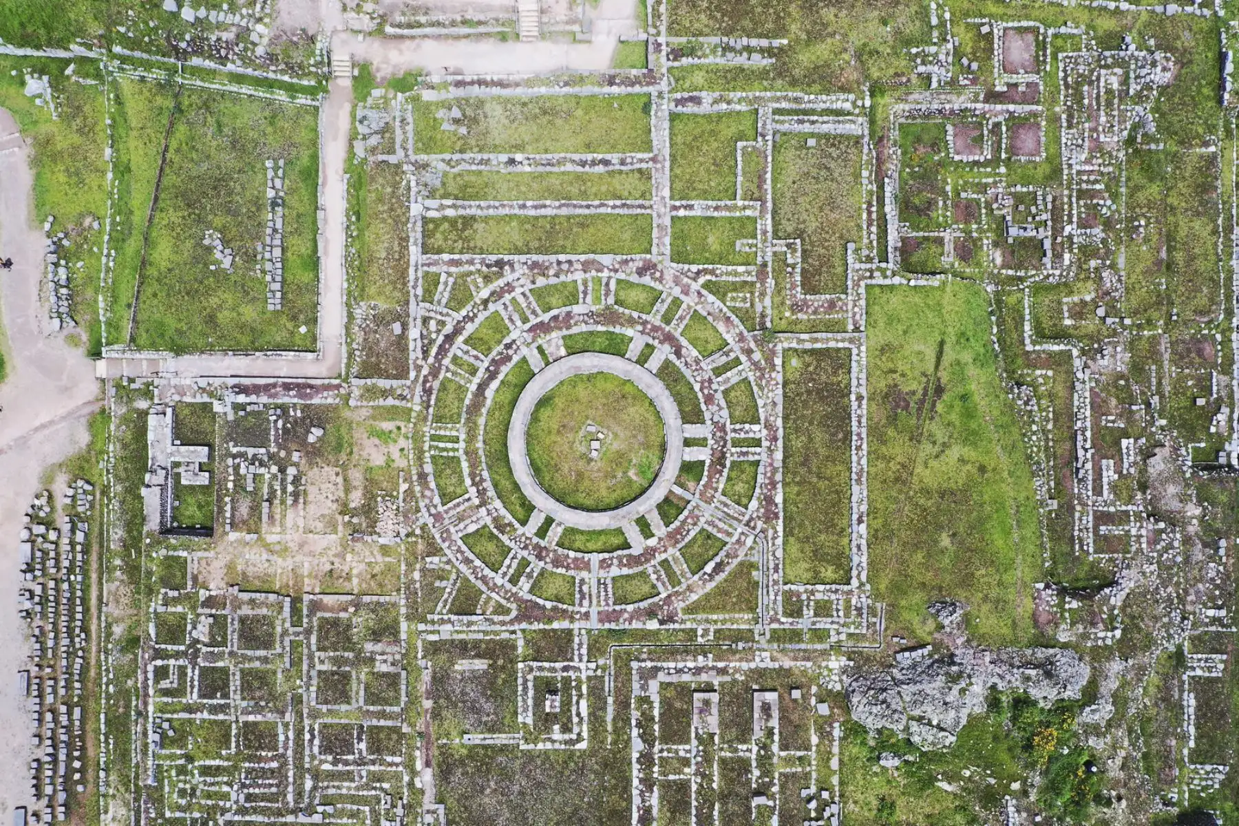 El reconocimiento posiciona a Saqsaywaman y al templo de Andahuaylillas al mismo nivel que Machupicchu, las Líneas de Nasca y Palpa, y el río Amazonas. Foto: Mincetur