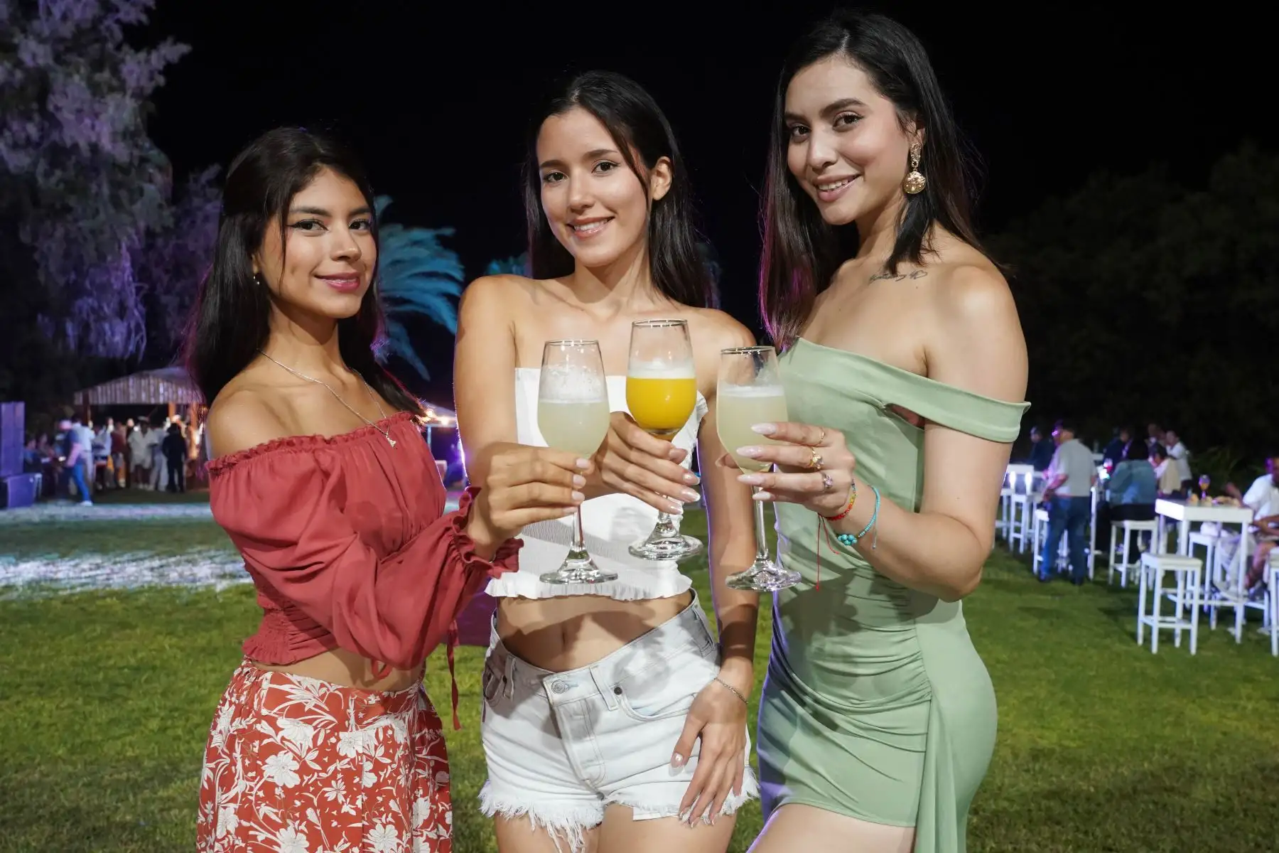 En Ica, la cuna y capital del pisco, con la coronación de su majestad Vania Hernández Ascencio como la reina del Pisco Sour 2026, inició la celebración para rendir homenaje al coctel bandera del Perú.
Foto: ANDINA/ Difusión