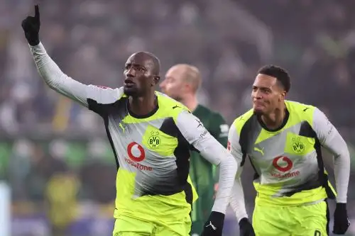 Dortmund  gana 2 a 1 ante Wolfsburg por la Bundesliga  alemana