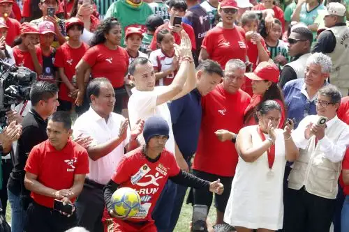 Presidente José Jerí participa  en la inauguración de la Academia IPD Para Deportes 2026