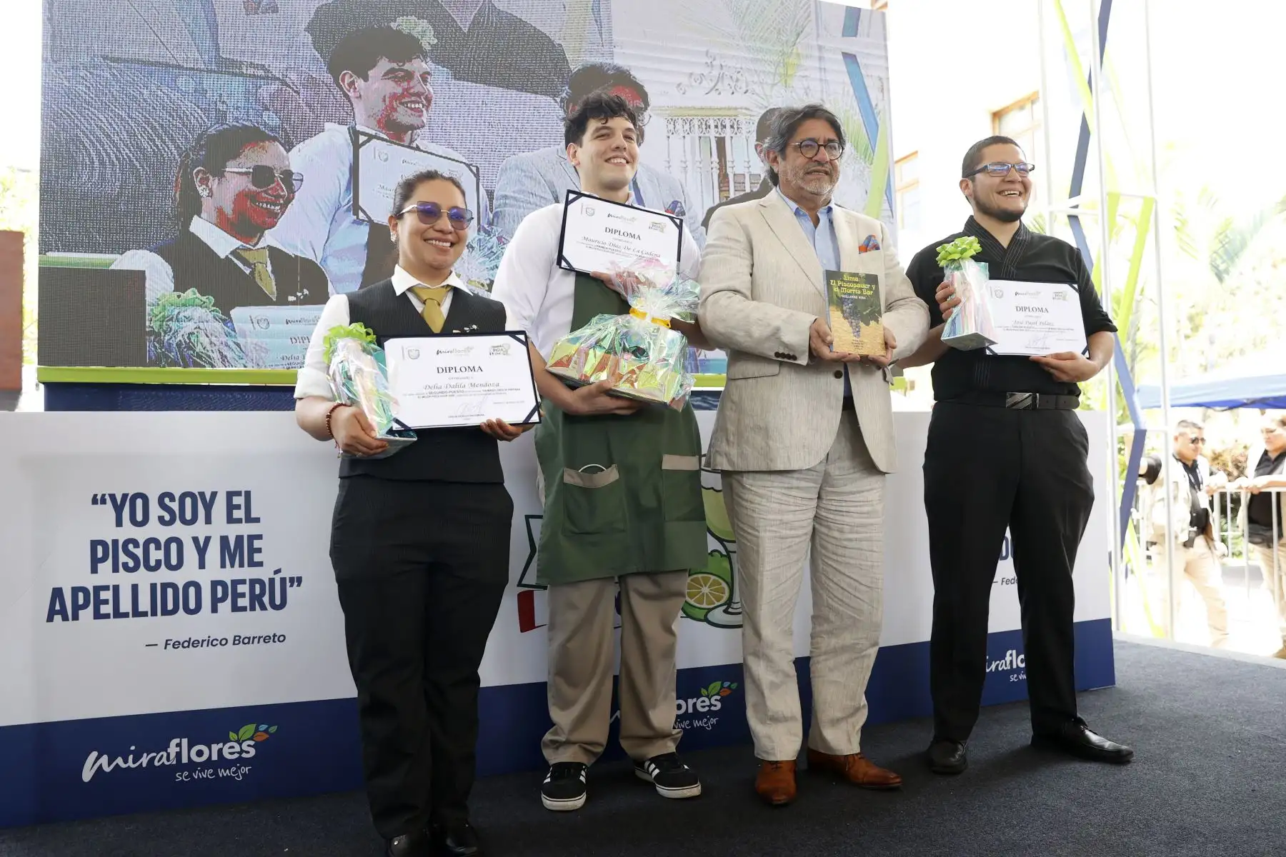 La Municipalidad de Miraflores presenta el concurso y ceremonia protocolar por el Día Nacional del Pisco Sour, celebración que pone en valor nuestra bebida de bandera y reconoce el talento de destacados bartenders en la correcta y creativa preparación de este emblemático cóctel peruano. Foto: ANDINA/Vidal Tarqui