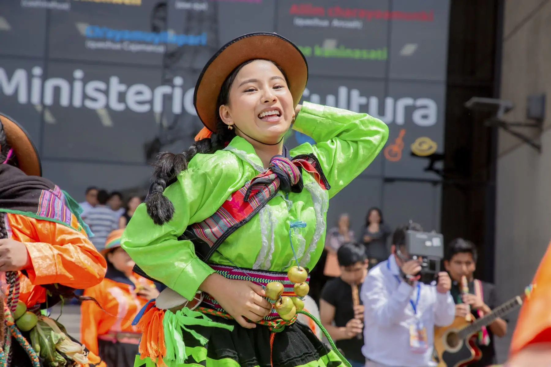 El Carnaval de los Dioses – Apu Tusuy 2026 fue lanzado oficialmente en Lima con una vibrante presentación en el Ministerio de Cultura, donde se anunció la llegada de alrededor de 100 mil visitantes a la ciudad de Abancay los días 6 y 7 de marzo. Foto: Gore Apurímac