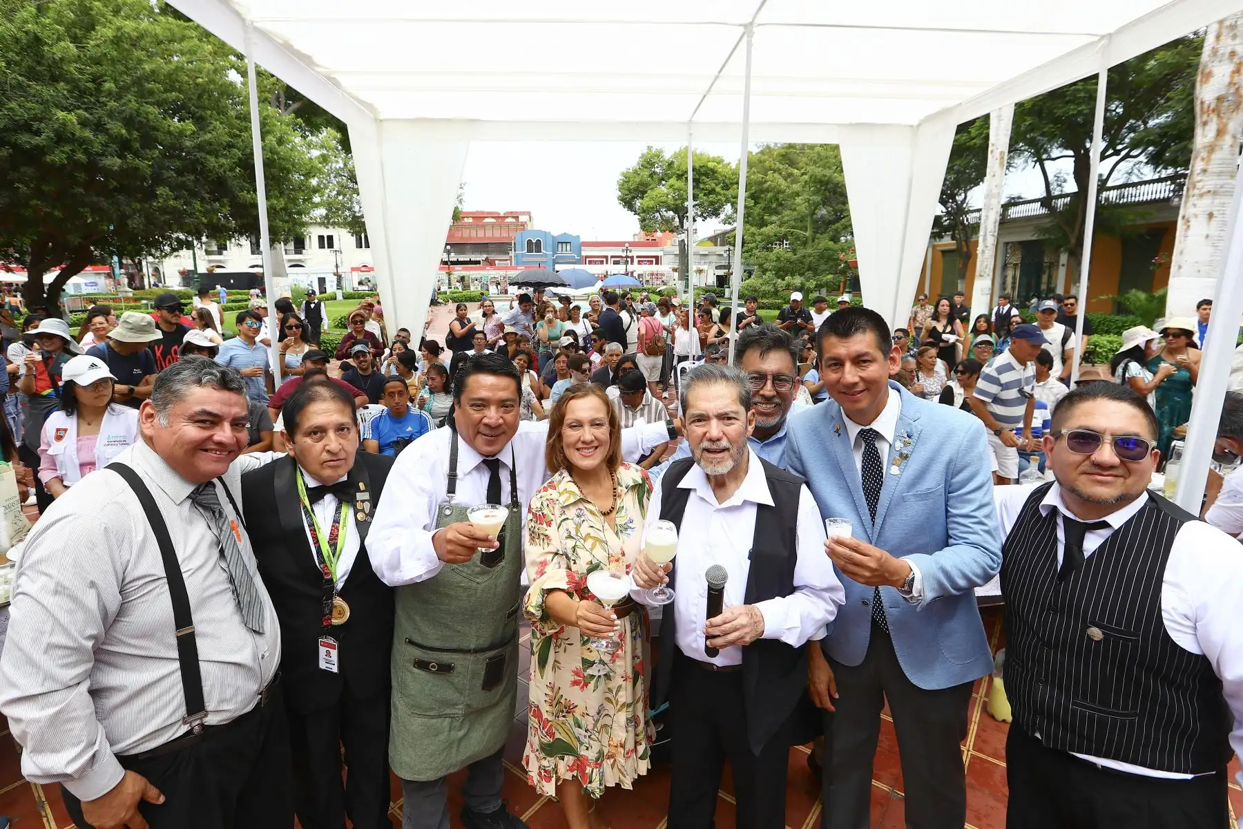 Barranco celebra el Día del Pisco Sour con reconocidos bartenders profesionales en la Plaza de Armas del distrito.
Foto: ANDINA/Verónica Calderón Zúñiga