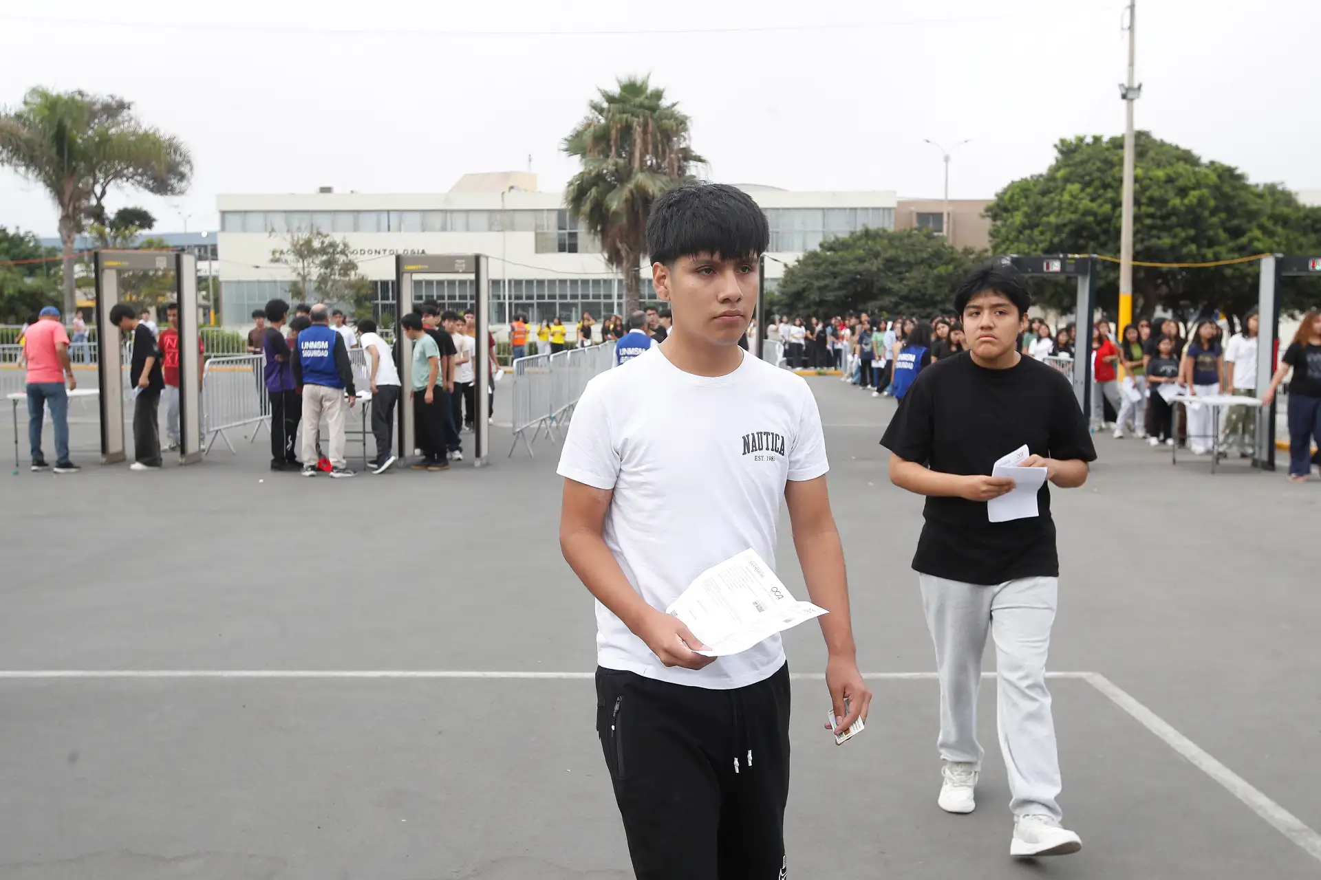 Universidad Nacional Mayor de San Marcos  realiza un simulacro presencial con miras al examen de admisión 2026 -II, con el objetivo de  permitir a los postulantes evaluar su nivel académico, identificar fortalezas y debilidades, y se familiaricen con la logística de la prueba oficial.
Foto: ANDINA/Eddy Ramos