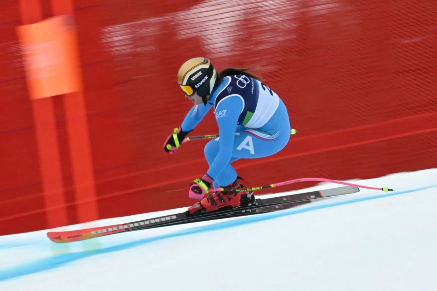 La italiana Nadia Delago participa en el entrenamiento oficial para el descenso de la prueba combinada femenina por equipos durante los Juegos Olímpicos de Invierno Milano Cortina 2026.
Foto: ANDINA/AFP