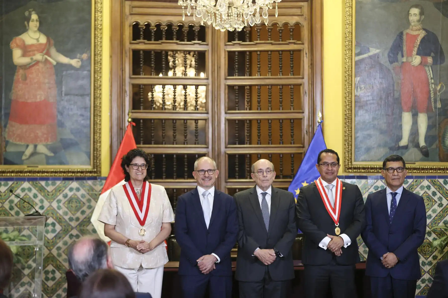El canciller Hugo de Zela y el embajador de la Unión Europea, Jonathan Hatwell, firmaron un convenio para el despliegue de una misión de observación electoral para las Elecciones Generales 2026. Foto: ANDINA/Jhonel Rodríguez Robles
