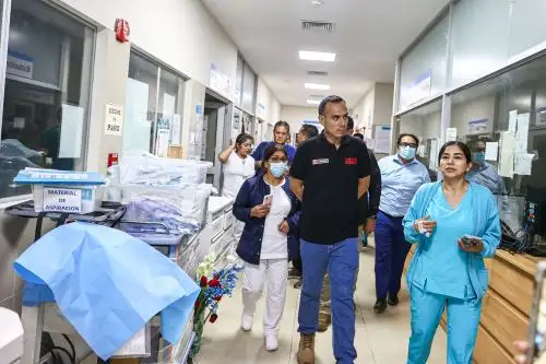 Presidente  José Jerí realizó visita inopinada al Hospital Sabogal