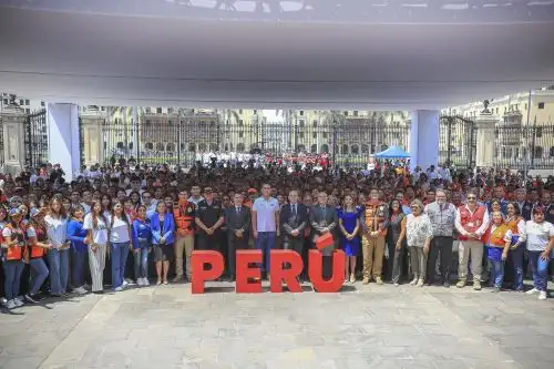 Presidente José Jerí participa en el lanzamiento del voluntariado en emergencia y rehabilitación VER