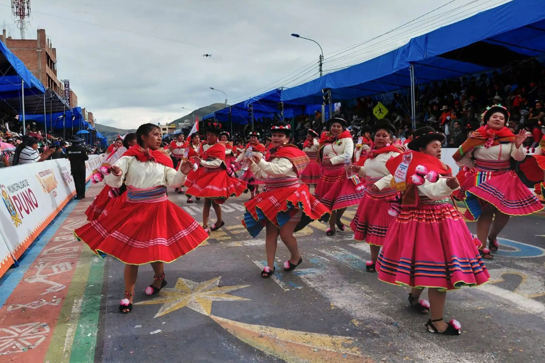 La festividad, que comenzó a mediados de enero, se extenderá hasta mediados de febrero, consolidando a Puno como la capital folclórica de América. Foto: Cortesía/ Alberto Alejo Mamani