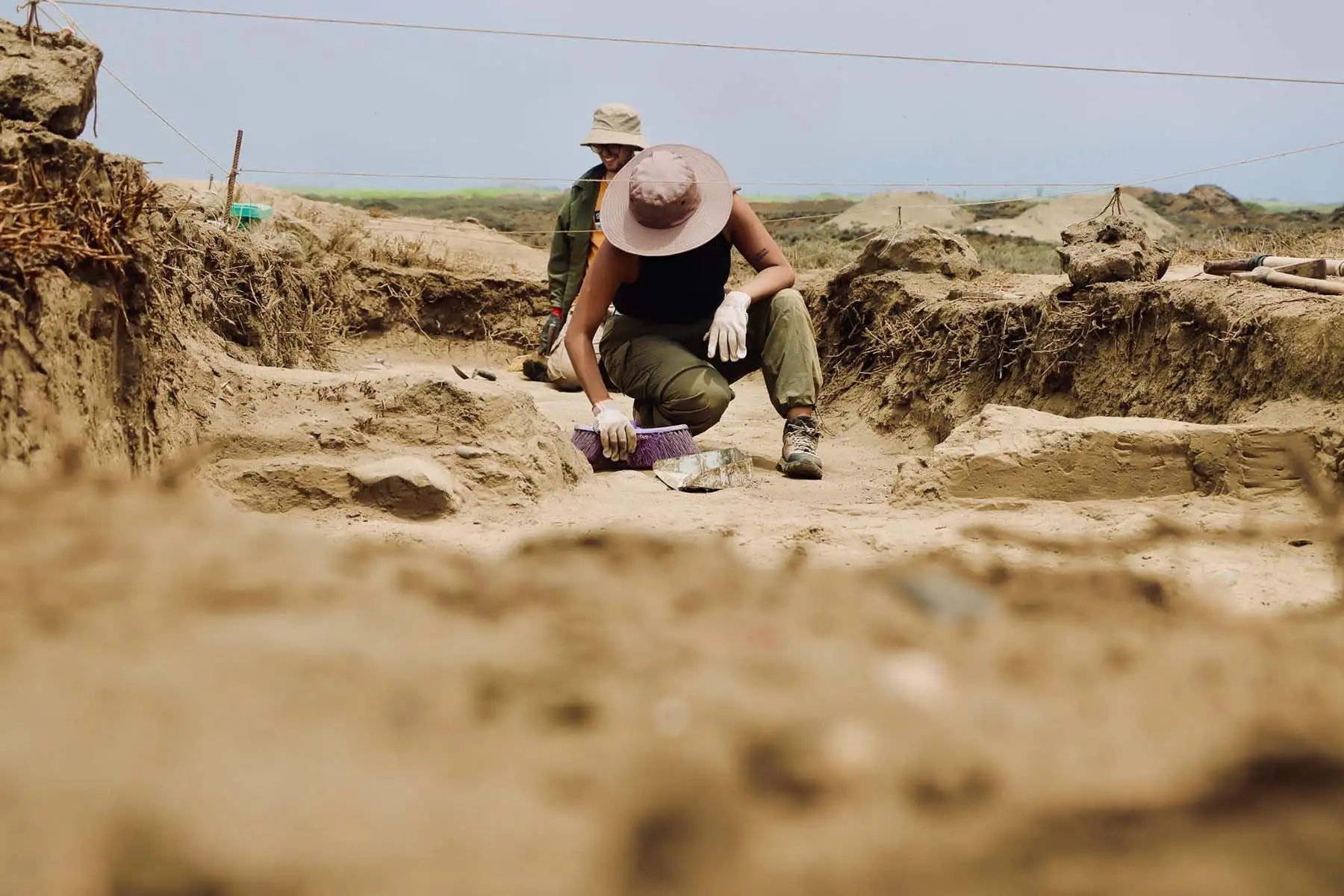 Vestigios arqueológicos del litoral liberteño forman parte del estudio “Paisajes Rotos”, que analiza la transición del Horizonte Tardío a la Colonia Temprana.
Foto: Cortesía / Randy Reyes