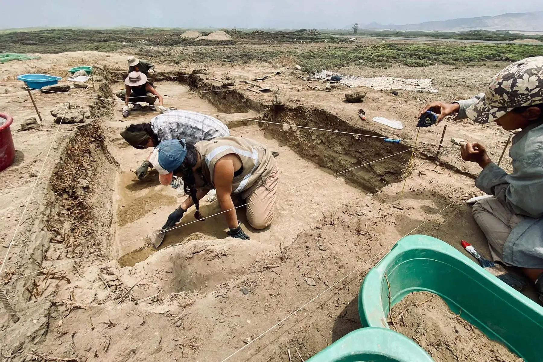 El equipo multidisciplinario trabaja en zonas como Santiago de Cao, Magdalena de Cao, el entorno del complejo El Brujo y Huanchaco, con autorización del Ministerio de Cultura.
Foto: Cortesía / Randy Reyes