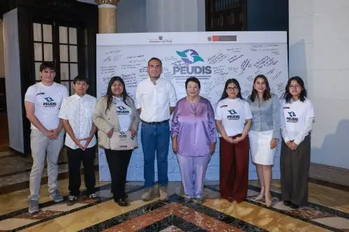 El presidente José Jerí dio inicio al Programa de Extensión Universitaria en Desarrollo e Inclusión Social (PEUDIS)