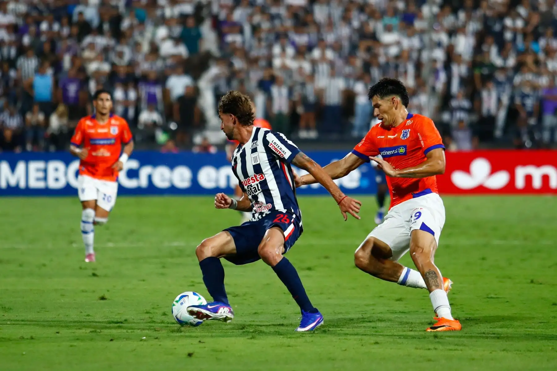 Alianza Lima de Perú empató 1-1 con el 2 de Mayo de Paraguay en el estadio Alejandro Villanueva de La Victoria el miércoles 11 de febrero de 2026 en el partido de vuelta por la primera fase de clasificación a la Copa CONMEBOL Libertadores 2026. Foto: ANDINA/Daniel Bracamonte