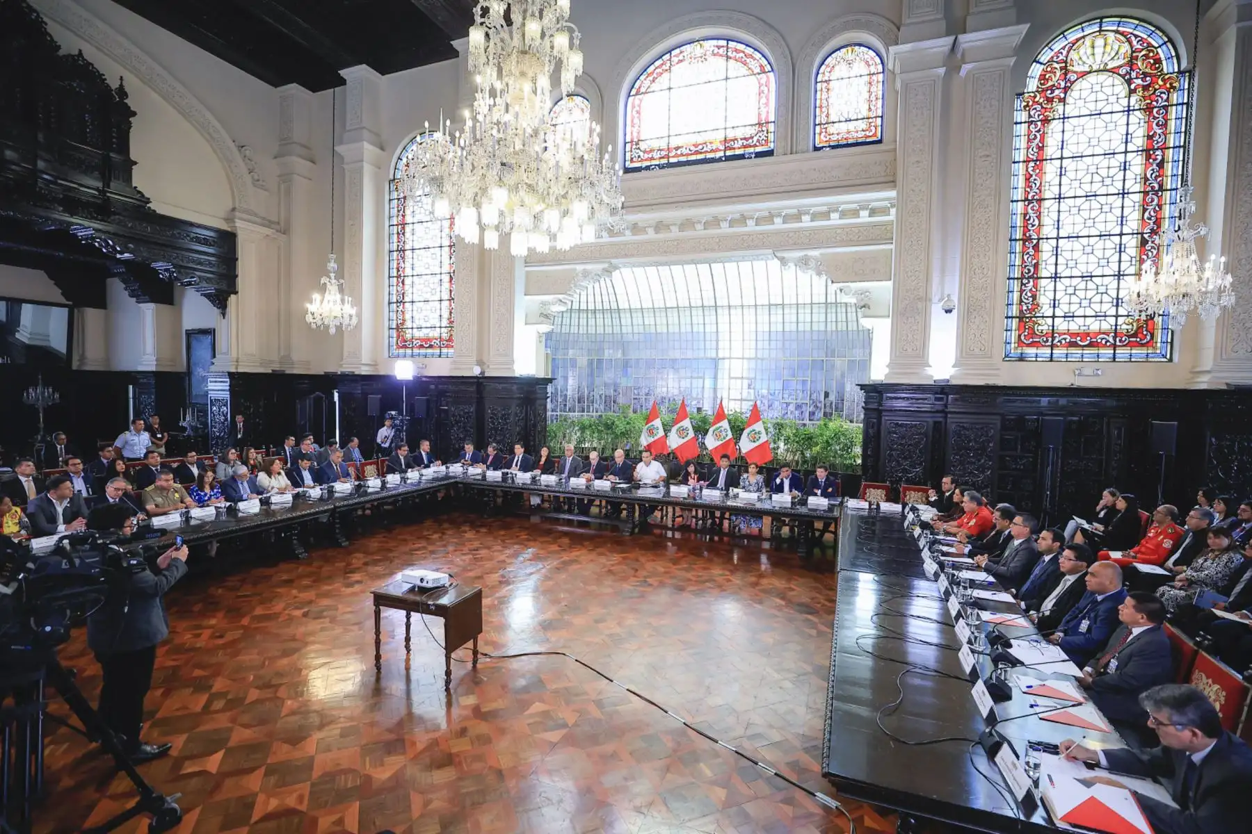 El presidente de la república, José Jerí, anunció durante instalación de la sesión ordinaria del Consejo Nacional de Seguridad Ciudadana, que se debatirá el  Plan Nacional de Seguridad Ciudadana elaborado por el Ejecutivo, una herramienta que nos permitirá mejorar la articulación de los esfuerzos de las instituciones públicas involucradas en la guerra contra la criminalidad. Foto: ANDINA/Prensa Presidencia