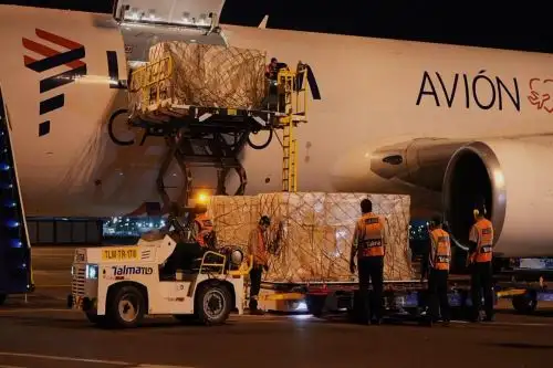 Llega el primer lote contra la influenza al Perú, durante la madrugada. Asimismo, el país se convierte en la primera nación en tener estas vacunas a nivel de Latinoamérica. Foto: ANDINA/Difusión