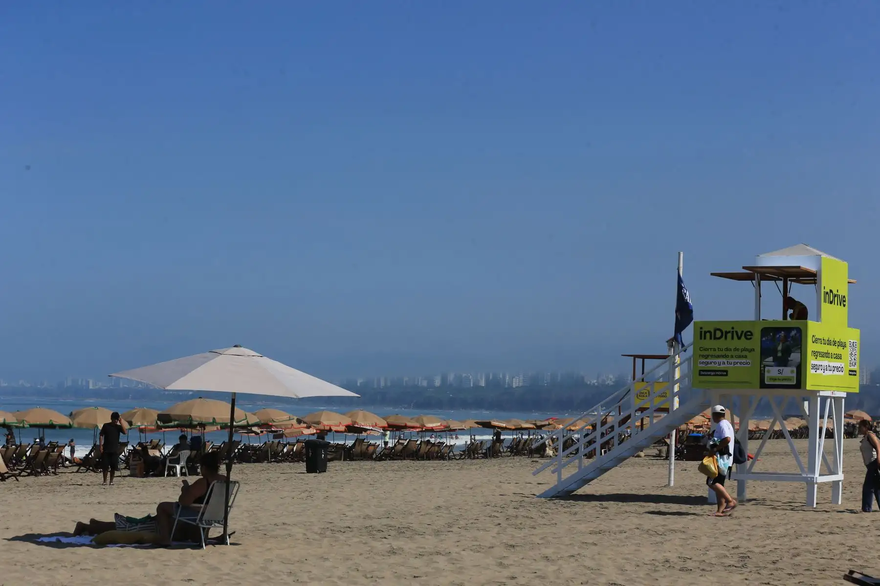 La iniciativa forma parte de la estrategia Salvaplayas 2026 y promueve un cambio de comportamiento ciudadano en el cuidado del litoral. Foto: ANDINA/ Héctor Vinces