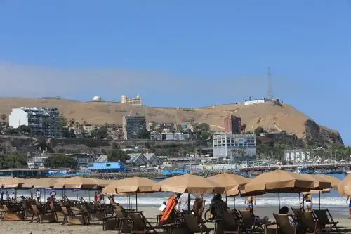 MINAM y la Municipalidad de Chorrillos lanzan campaña “Tu playa, tu causa” para reducir la contaminación en las playas