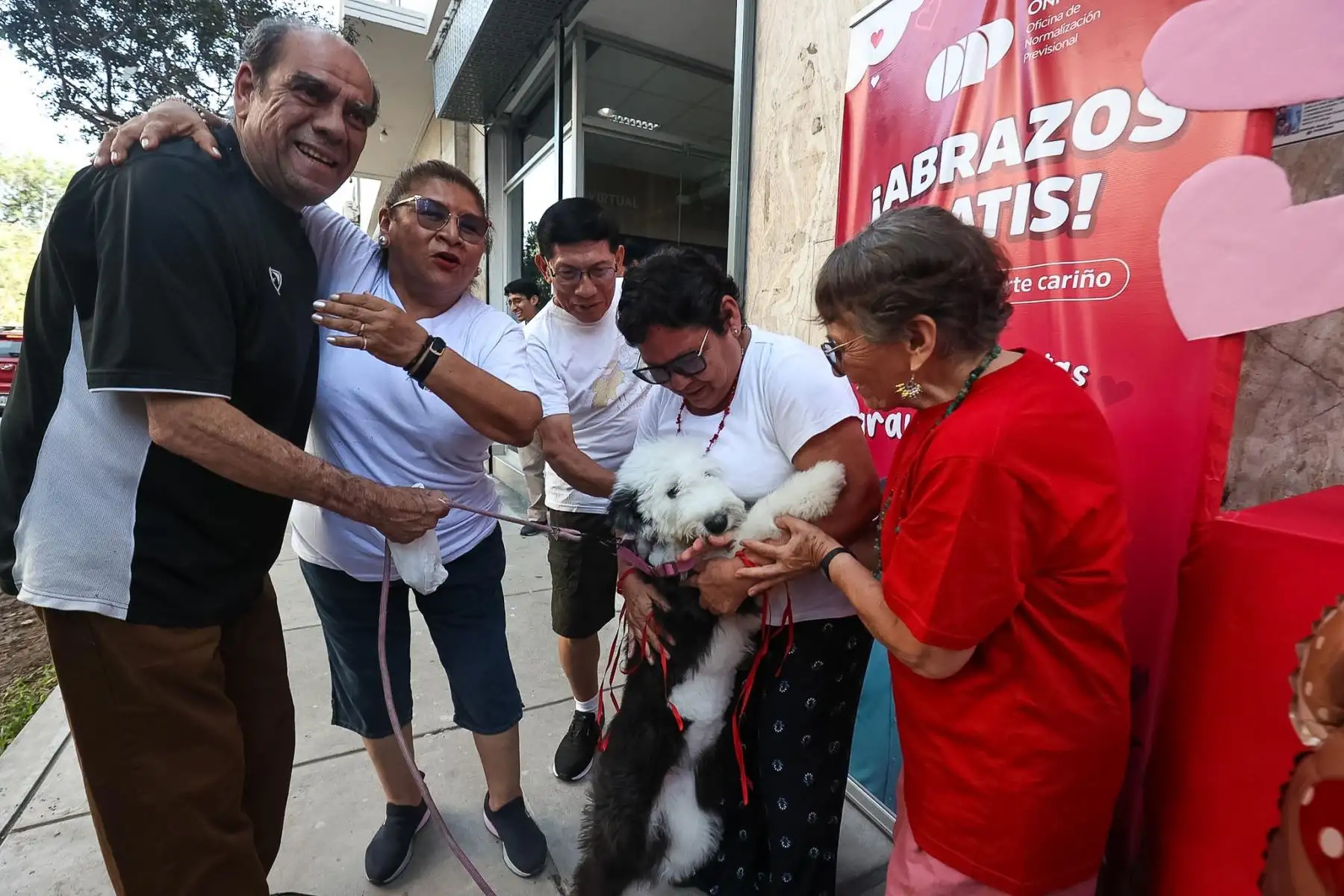 La iniciativa busca promover el bienestar emocional y la integración social de los pensionistas de la ONP. Foto: ANDINA/ Juan Carlos Guzmán