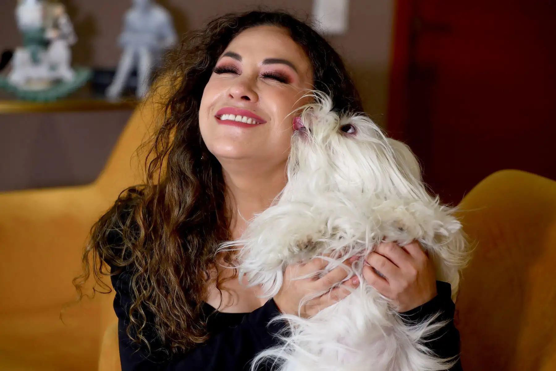 Cuando iba a empezar a grabar sostenían que las mujeres no funcionaban en este género y me proponían hacer otras cosas. No sé si por machismo. Incluso me decían ¿por qué no grabas con arpa? Mira cómo brilla, Sonia Morales, Dina.
Foto: ANDINA/Verónica Calderón Zúñiga