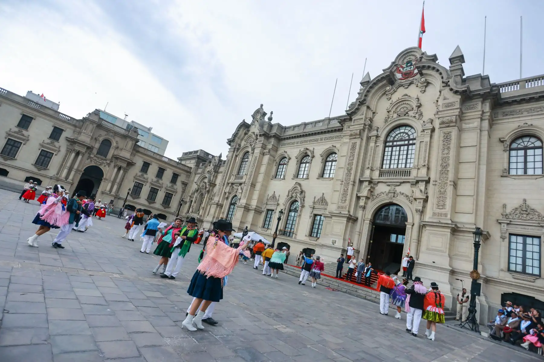 Presidente José Jerí participó en la presentación oficial del Carnaval Puneño 2026, realizada en el patio de honor de palacio de gobierno. Foto: ANDINA/Prensa Presidencia