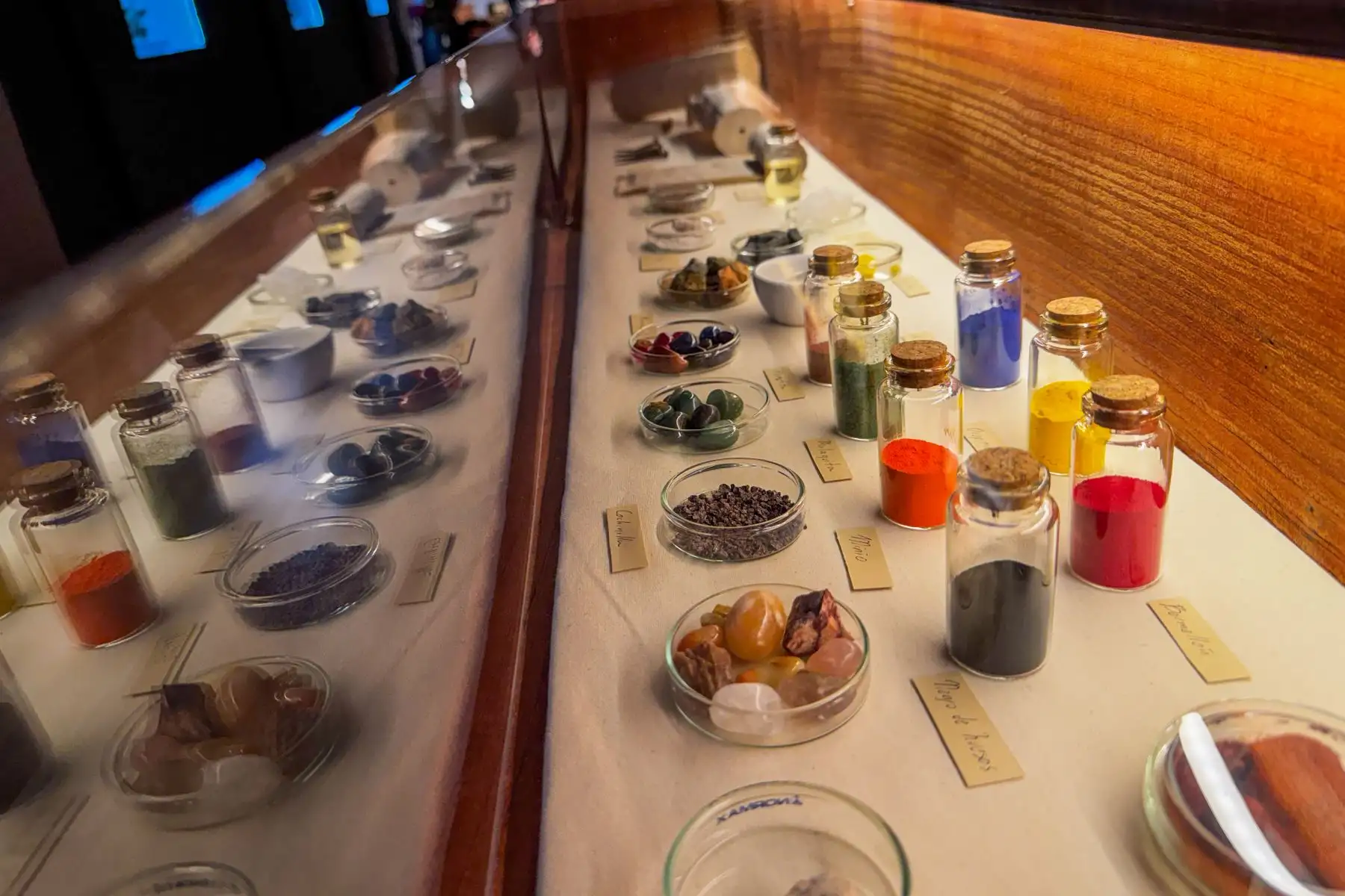 De esta forma el monasterio se entiende no solo como un centro de vida espiritual, sino también como un puente entre diversas expresiones culturales del mundo.  Foto: ANDINA/Ricardo Cuba