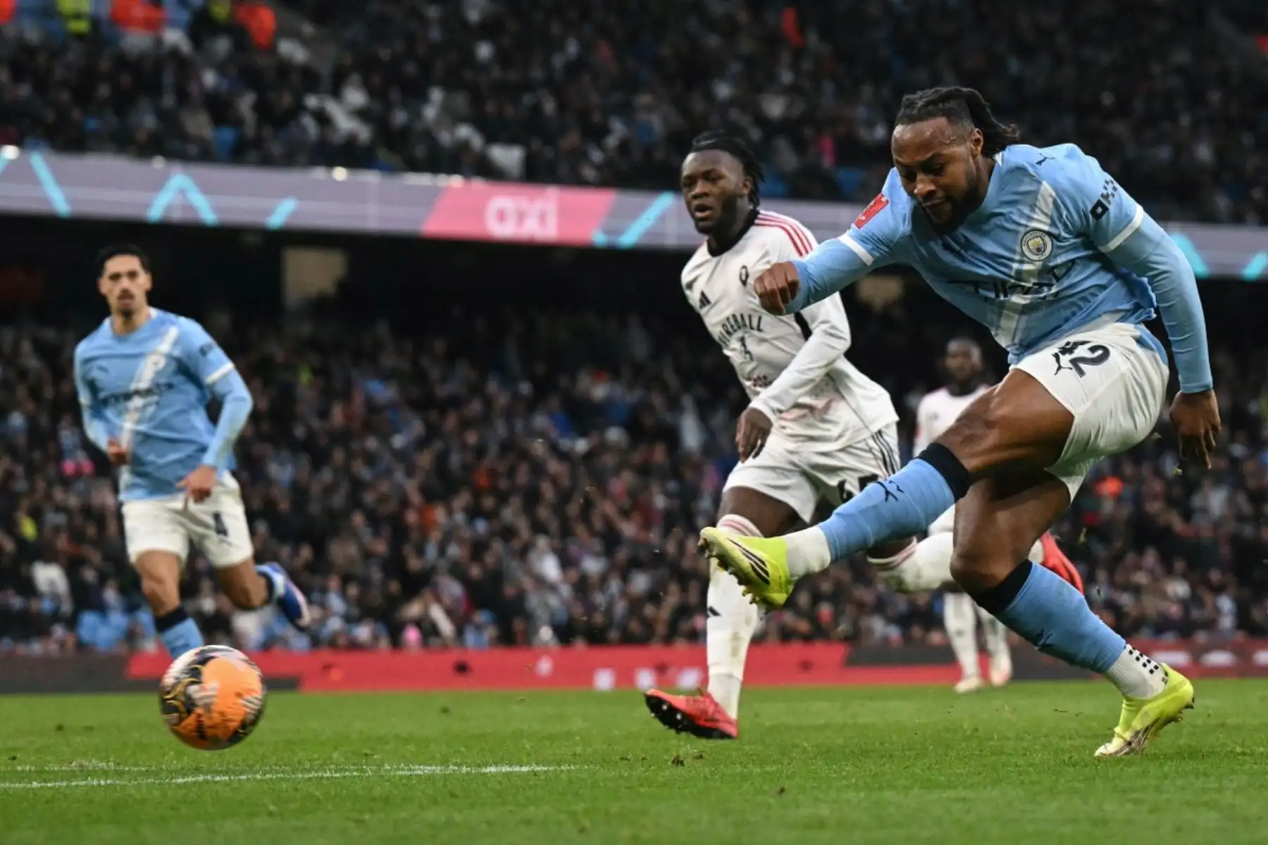 Partido de tercera ronda de la FA Cup entre el Manchester City y el Salford City en el Etihad Stadium de Mánchester, noroeste de Inglaterra. Foto: ANDINA/AFP