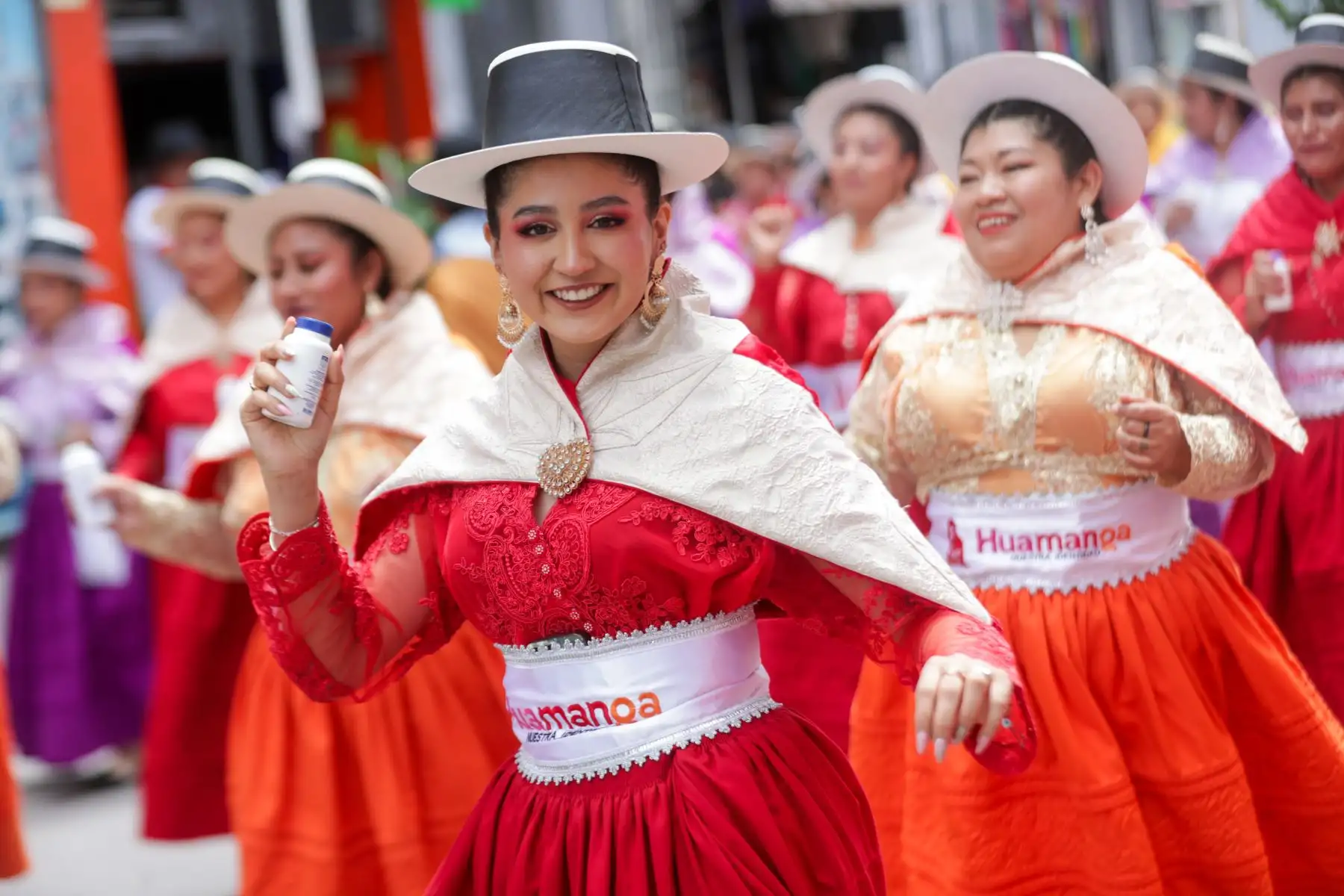Belleza desbordante, contagiantes melodías, ritmos ancestrales, esencia e identidad, magia seductora, música y danzas genuinas y cariñosa hospitalidad. Foto: ANDINA/Ricardo Cuba