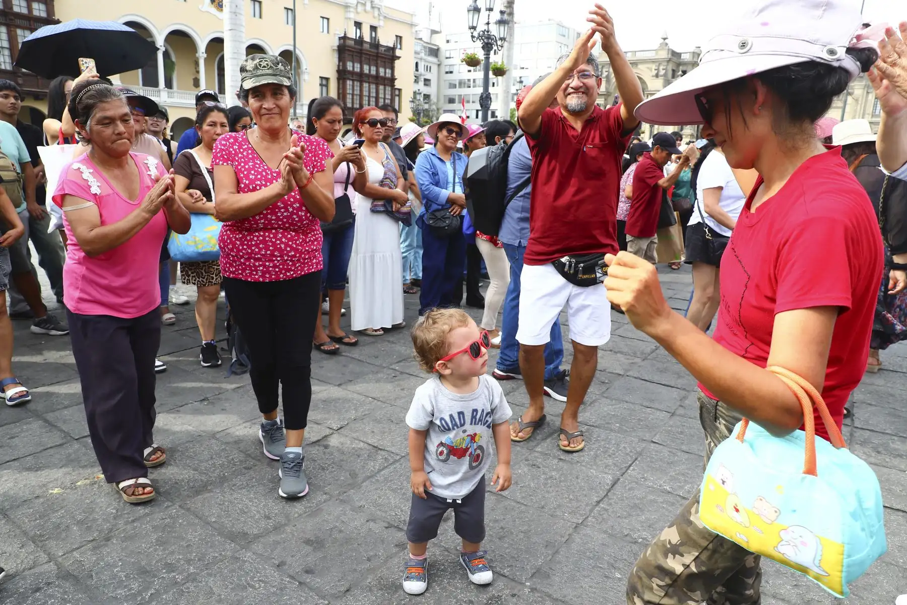 Con iniciativas como esta, las autoridades buscan acercar la cultura y la música a la población, al tiempo que refuerzan el vínculo de confianza y cercanía entre la institución policial y la ciudadanía. Foto: ANDINA/Verónica Calderón