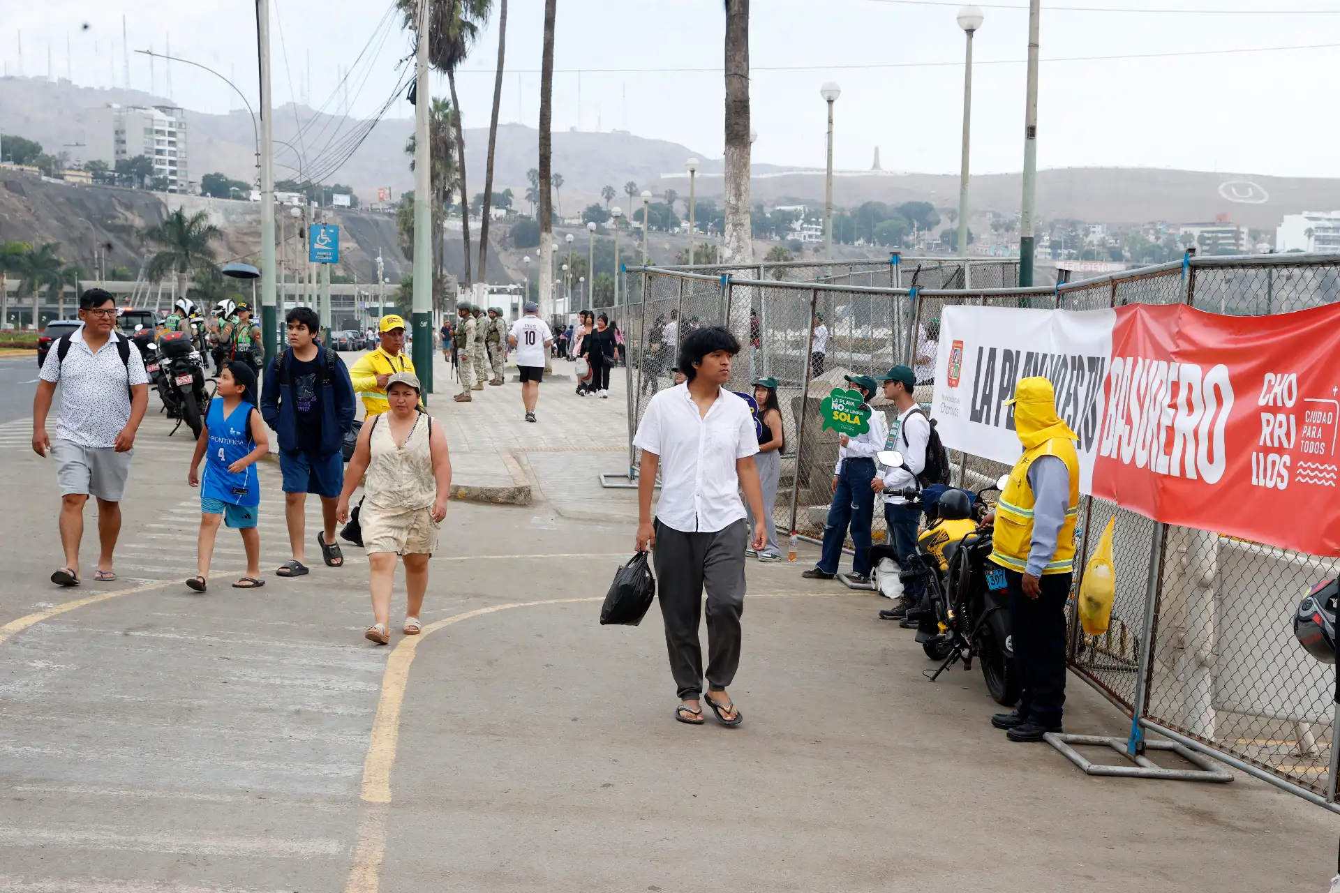 Playa Agua Dulce de Chorrillos permanece cerrada para los bañistas hoy domingo 15 de febrero, como parte de una medida preventiva adoptada por la Municipalidad de Chorrillos. Foto: ANDINA/Vidal Tarqui