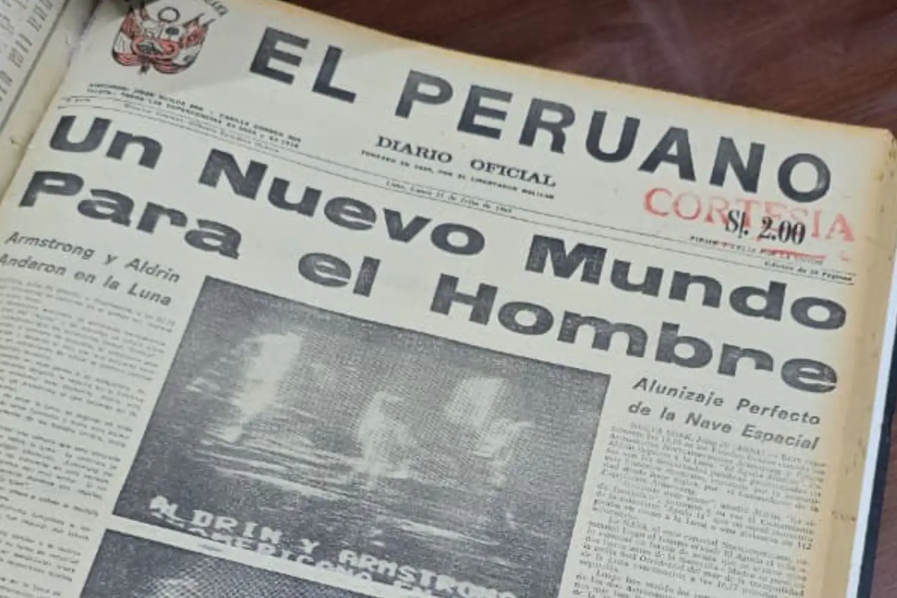 La misión Apolo 11  es parte de la historia de la humanidad, por lo que lo ocurrido también fue plasmado en las páginas del Diario Oficial El Peruano.