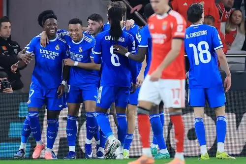 Real Madrid gana 1 a 0 al Benfica durante el partido de la ronda eliminatoria de la UEFA Champions League
