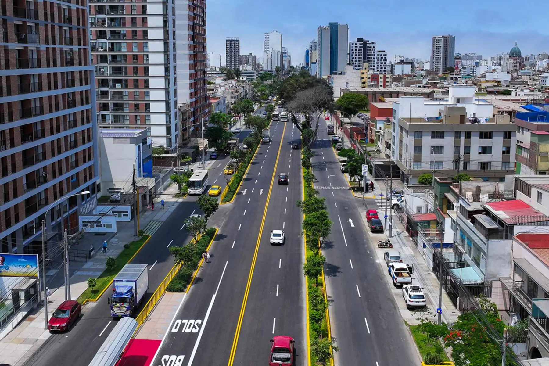 La Municipalidad Metropolitana de Lima lidera la entrega de la remodelada avenida Brasil, obra que beneficia directamente a más de 500 mil vecinos de Magdalena, Pueblo Libre, Jesús María y Breña. Foto: ANDINA/ Lenin Lobaton