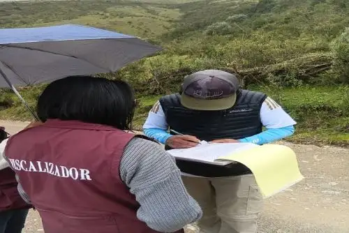 Los guías fuetron sorprendidos tras un operativo de fiscalización que se desarrolló de manera inopinada en el terminal terrestre del distrito de Mollepata.