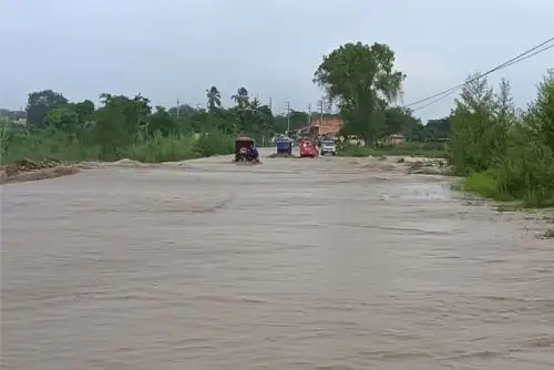 Las precipitaciones de los últimos días han generado condiciones inestables en distintos puntos de la región, incrementando la vulnerabilidad de quienes transitan por zonas consideradas de alto riesgo.
