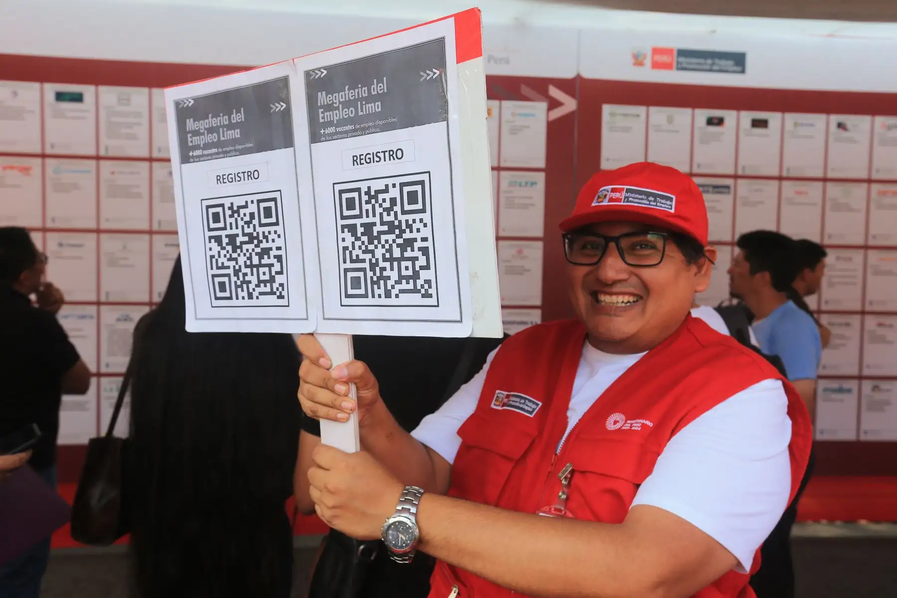 La Mega Feria ofrece más de 6 mil oportunidades de empleo.

Foto: ANDINA/Héctor Vinces