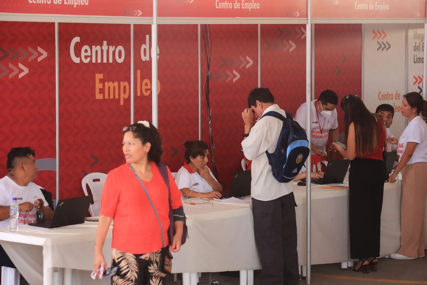 Ministerio de Trabajo realiza Expoferia del empleo en el Parque de la Exposición.

Foto: ANDINA/Héctor Vinces