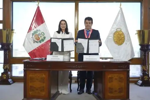 El convenio marco entre el Midis y el Ministerio Público también permitirá coordinar acciones para la protección y defensa de los derechos de la población vulnerable. Foto: Midis