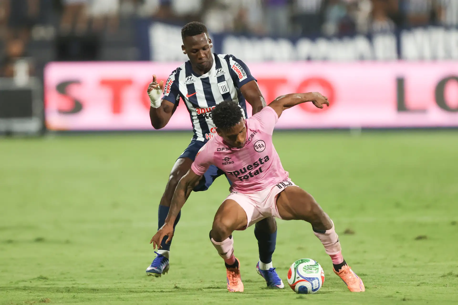Alianza Lima vence a Sport Boys por 1-0 en el partido de la Liga 1. Foto: ANDINA/Jhonel Rodríguez Robles