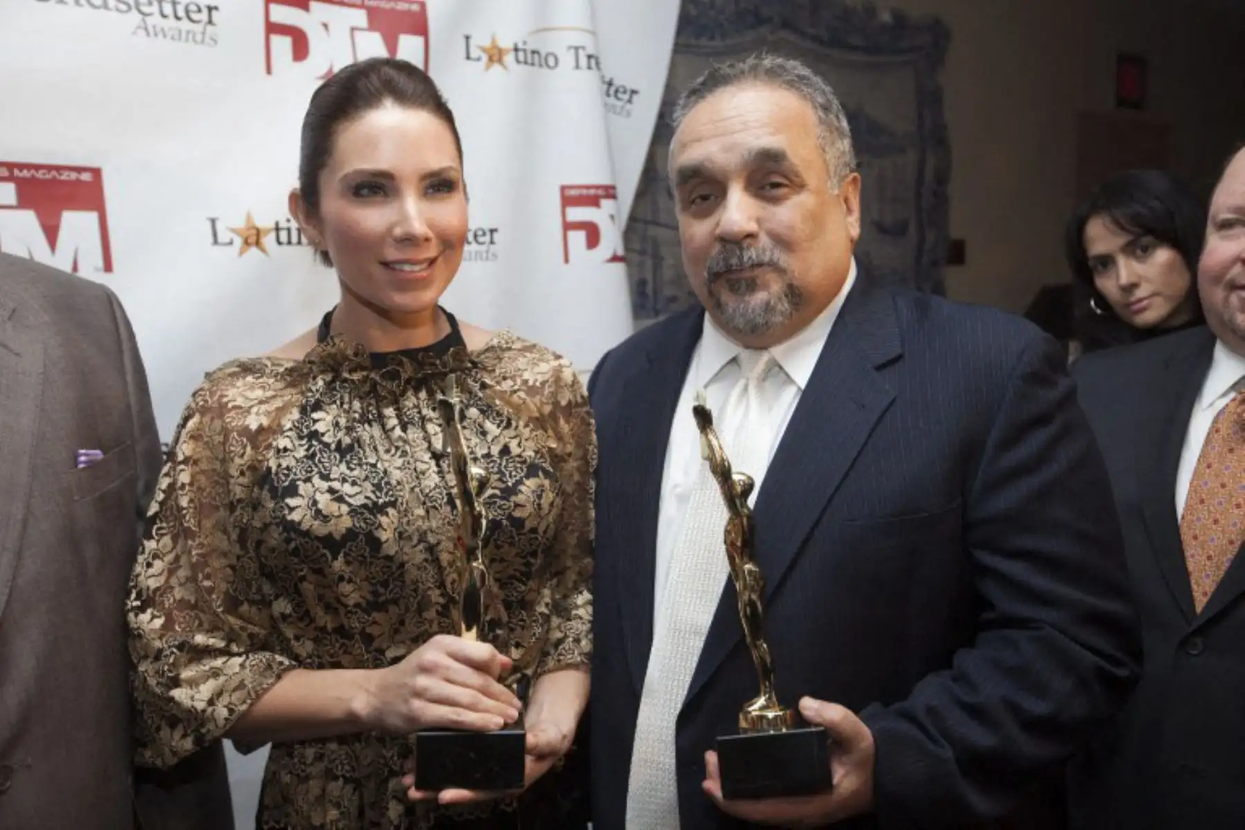 Laura Posada y Willie Colón asisten a la 8.ª edición de los Premios Latinos Trendsetter en las Naciones Unidas el 16 de noviembre de 2009 en la ciudad de Nueva York. Foto: ANDINA/AFP