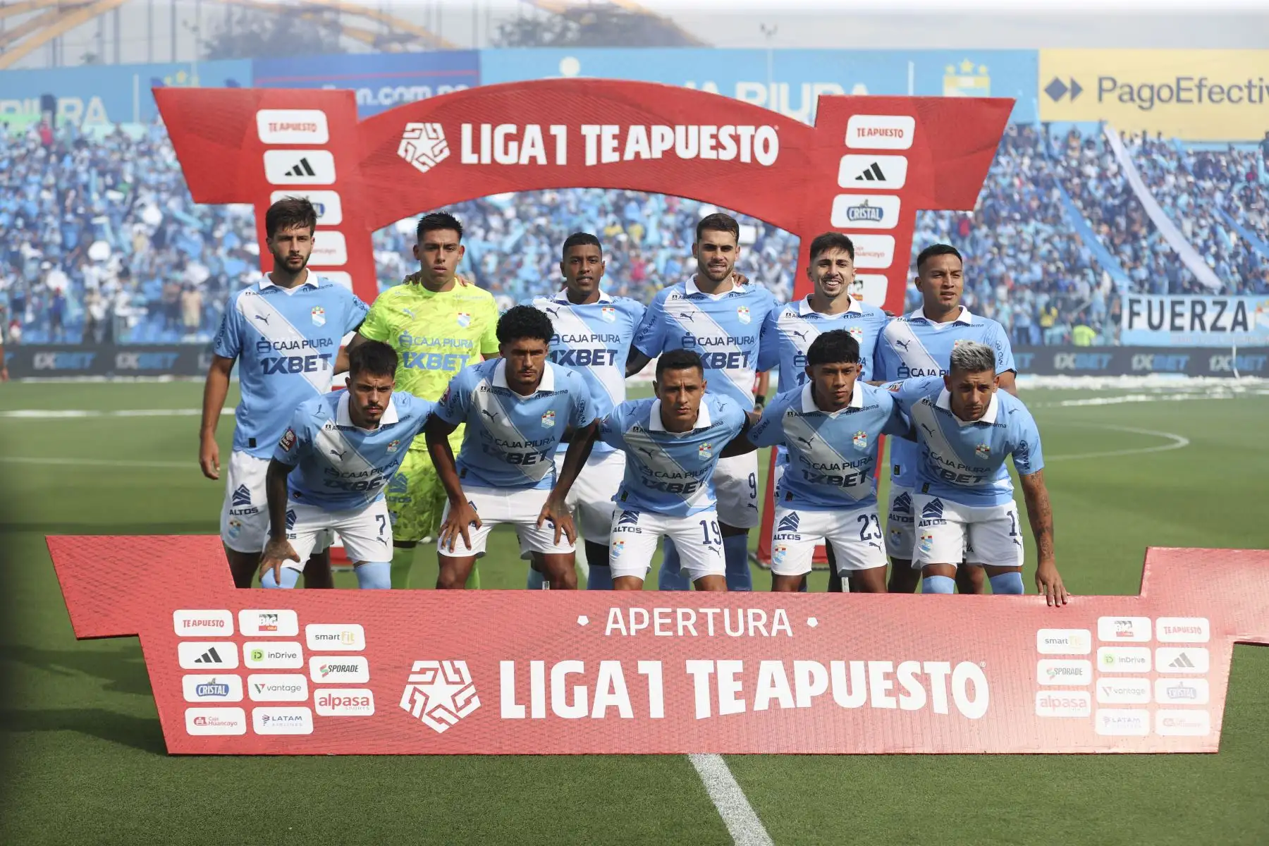 Sporting Cristal y Universitario empataron a dos goles en un encuentro jugado en el estadio Alberto Gallardo por la cuarta fecha del Torneo Apertura. Foto: ANDINA/Jhonel Rodríguez Robles