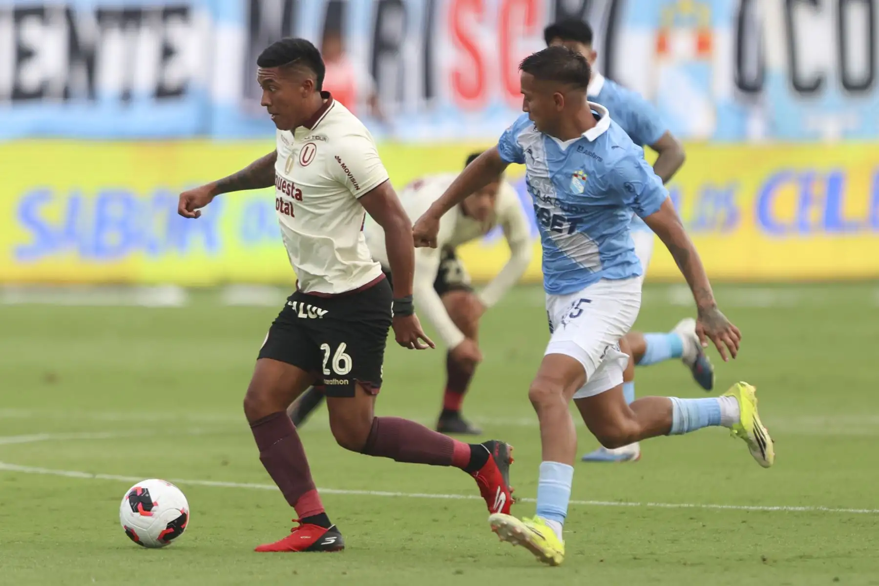 Sporting Cristal y Universitario empataron a dos goles en un encuentro jugado en el estadio Alberto Gallardo por la cuarta fecha del Torneo Apertura. Foto: ANDINA/Jhonel Rodríguez Robles