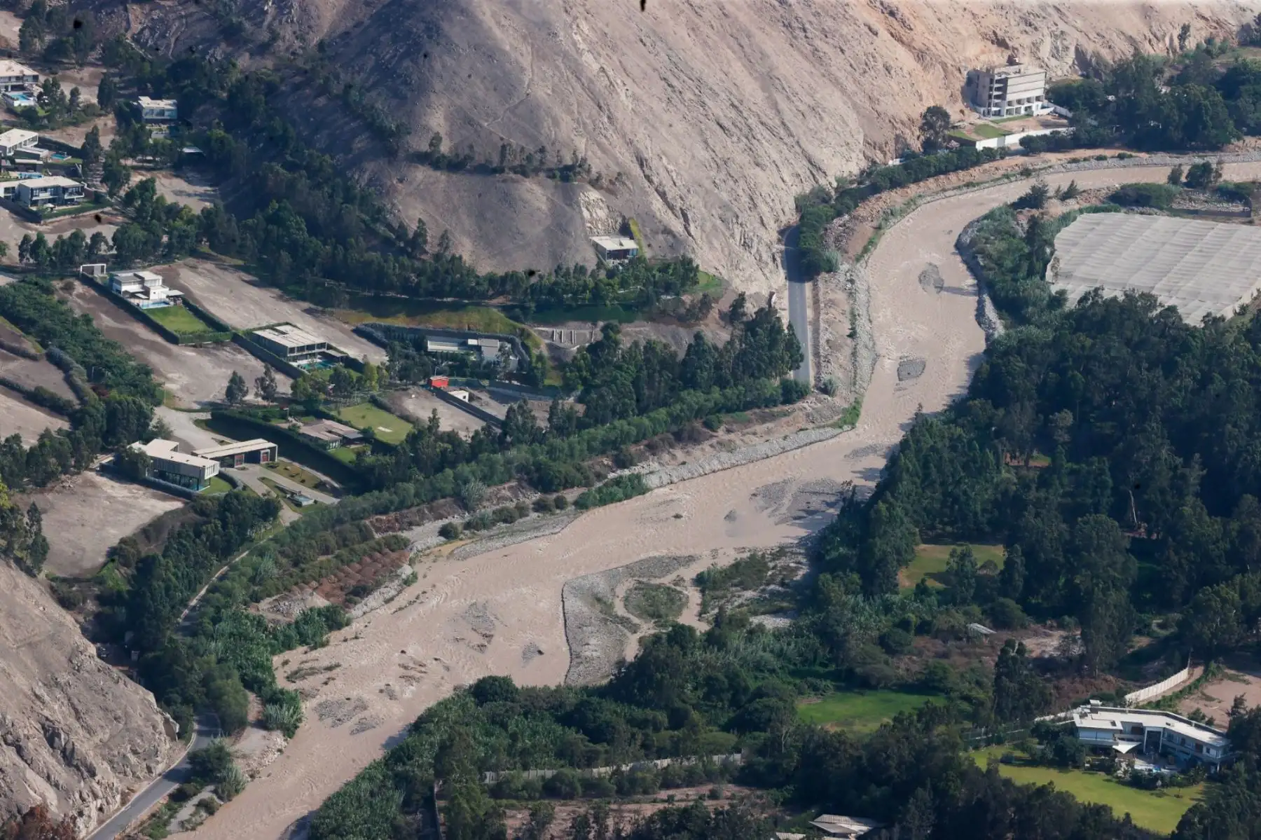 El Instituto Nacional de Defensa Civil (INDECI)  realiza  sobrevuelo por las cuencas de los ríos Rímac, Lurín y Chillón. Foto: ANDINA/Vidal Tarqui